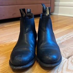 Blundstone boots women’s is 10 Aus 7.5